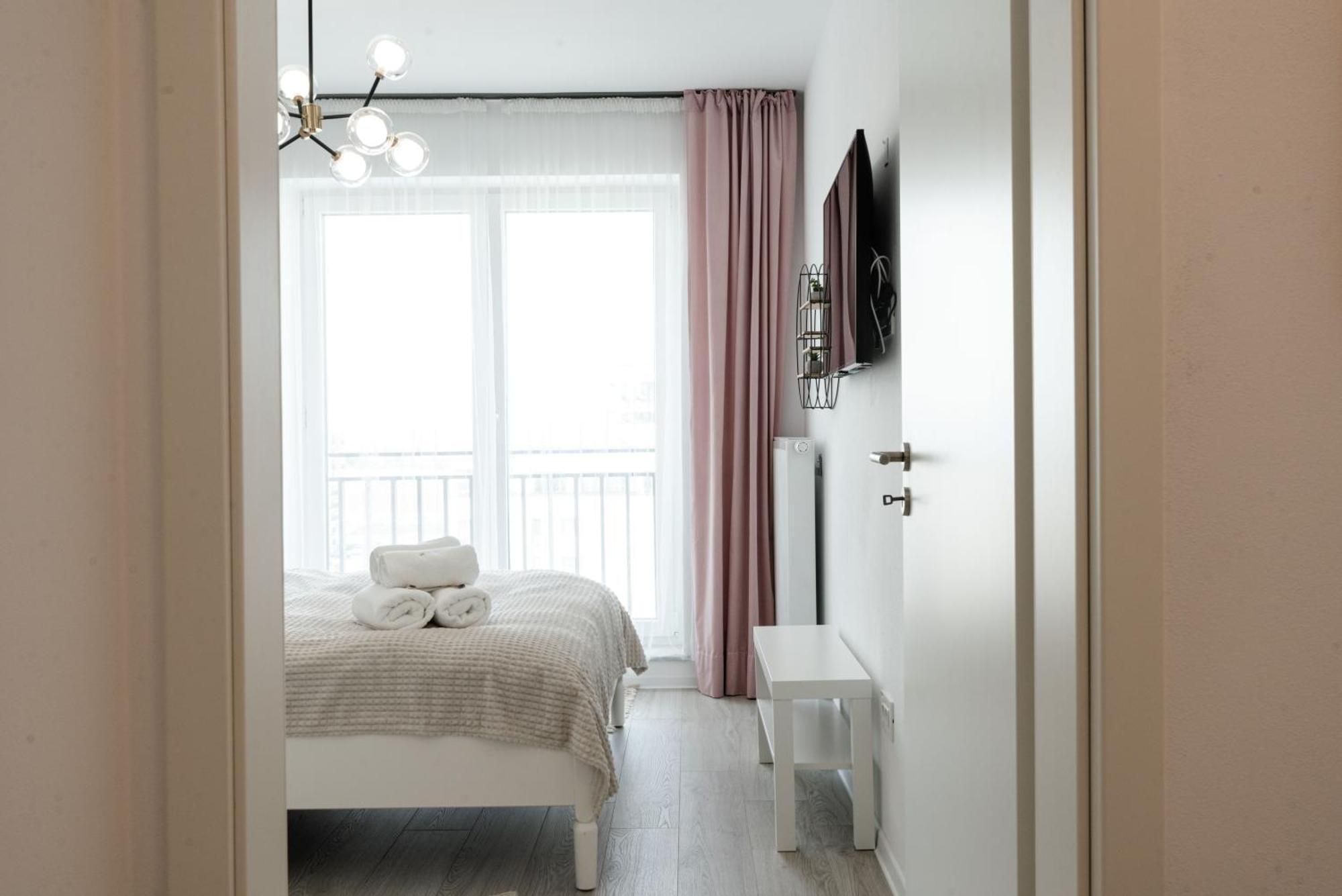 Apart B&V 701 Coresi - Luxury Mountain Haven Braşov Esterno foto